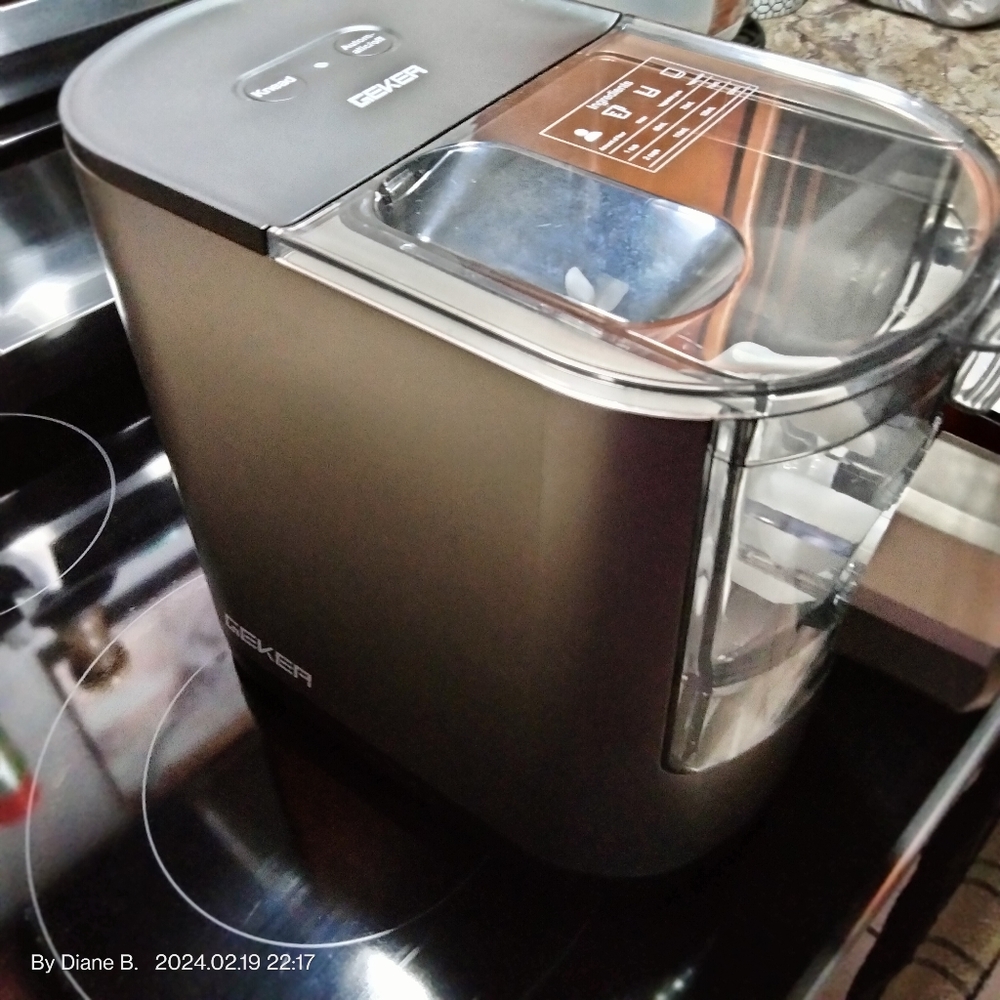 Geker H8 Pasta Maker Machine NEW Open Box Complete Automatic